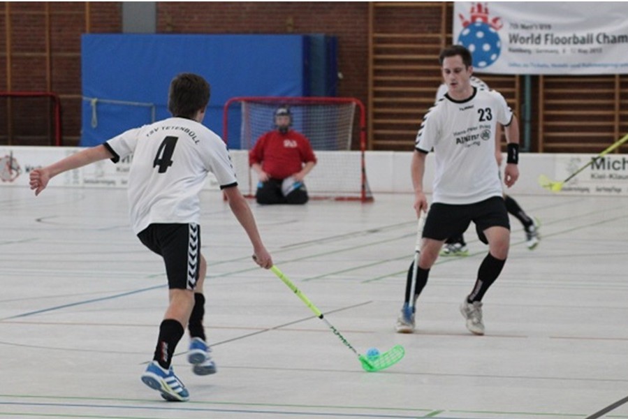 Ruven Roediger am Ball